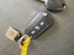 citroen-c3-fj-890-az-27-1693919911.JPG