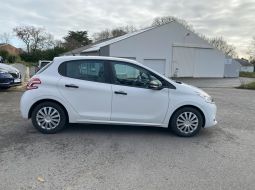 peugeot-208-dd-505-ge-7-1702652595.jpg