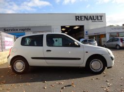 renault-clio-ii-campus-societe-571afp29-9-1479199131.JPG