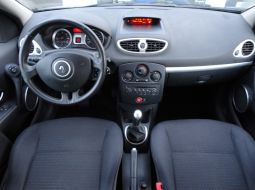 renault-clio-iii-368-aqa-29-10-1514277368.JPG