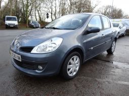 renault-clio-iii-368-aqa-29-12-1514283761.JPG