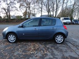 renault-clio-iii-368-aqa-29-9-1512145471.JPG