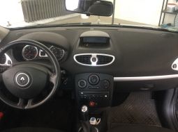 renault-clio-iii-3p-z-si710-1-1557757686.jpeg