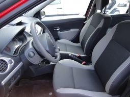 renault-clio-iii-bq-085-jp-4-1539706547.JPG