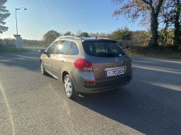 renault-clio-iii-estate-bj-459-nc-8-1670425756.JPG