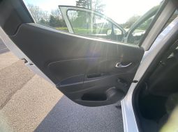 renault-clio-iv-dy-652-cy-22-1741944174.JPG