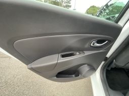 renault-clio-iv-estate-es-295-st-17-1697122086.JPG