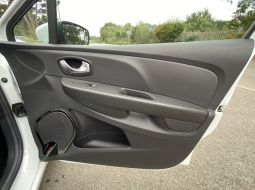 renault-clio-iv-estate-es-295-st-19-1697122089.JPG