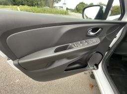 renault-clio-iv-estate-es-295-st-20-1697122094.JPG