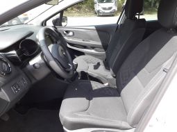 renault-clio-iv-fe-805-yh-10-1567000405.jpg