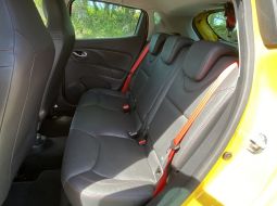 renault-clio-iv-rs-trophy-igbbd318-13-1683034559.JPG