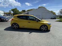 renault-clio-iv-rs-trophy-igbbd318-2-1682344601.JPG
