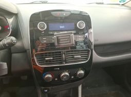 renault-clio-iv-societe-fe-594-aj-4-1749110253.jpg