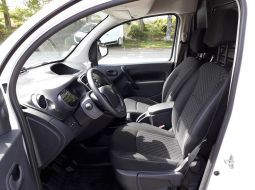 renault-kangoo-dv-090-pp-10-1557738799.jpg