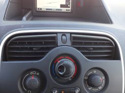 renault-kangoo-dv-090-pp-12-1557740706.jpg