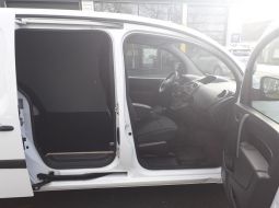 renault-kangoo-maxi-ec-474-tw-1-1577185121.jpg