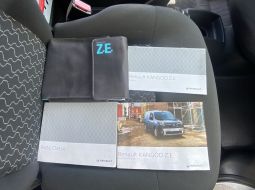 renault-kangoo-ze-eb-287-jx-14-1753448561.JPG