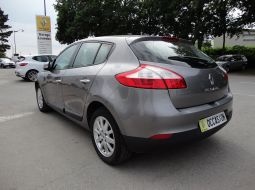 renault-megane-iii-cf-759-fk-14-1528300211.JPG