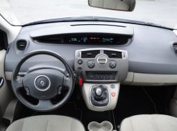 renault-scenic-ii-bw-265-yp-8-1539857193.JPG