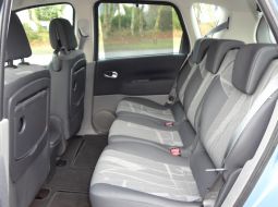 renault-scenic-ii-ph1-847acc29-10-1482500514.JPG