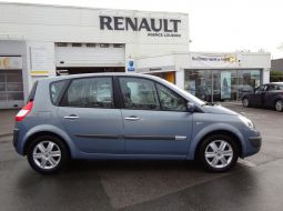 renault-scenic-ii-ph1-847acc29-13-1482501081.JPG