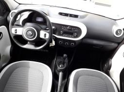 renault-twingo-eh-564-tk-10-1556093554.jpg