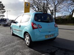 renault-twingo-ii--12-1579099762.jpg