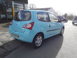 renault-twingo-ii--4-1579099738.jpg