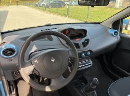 renault-twingo-ii--5-1785487309.jpg