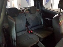 renault-twingo-ii-b-lh5893-10-1594387184.jpeg