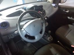 renault-twingo-ii-b-lh5893-3-1594387173.jpeg