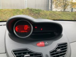 renault-twingo-ii-boyz481-3-1761205011.jpg