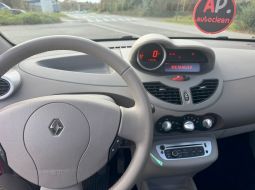 renault-twingo-ii-eik1704-16-1732634262.jpg