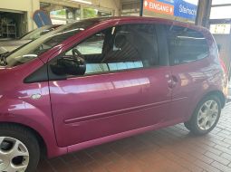 renault-twingo-ii-en-c2701-1-1748249797.jpg