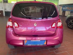 renault-twingo-ii-en-c2701-9-1748249798.jpg