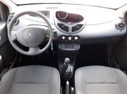 renault-twingo-ii-sb-i1660-12-1600185520.jpg