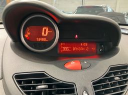 renault-twingo-ii-vcm1210-4-1758703041.jpg