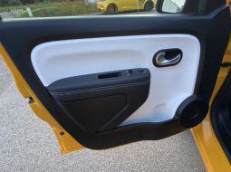 renault-twingo-iii-ze-gk-939-hm-18-1713535459.JPG