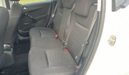 peugeot-208-dd-505-ge-18-1702652624.jpg