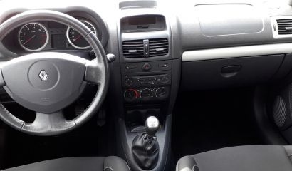 renault-clio-campus-del-p0697-10-1570458789.jpg