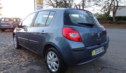 renault-clio-iii-368-aqa-29-5-1512145464.JPG