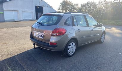 renault-clio-iii-estate-bj-459-nc-3-1670425733.JPG