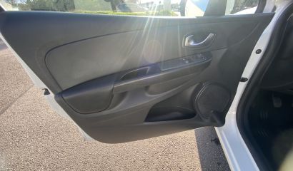 renault-clio-iv-dy-652-cy-16-1741944174.JPG