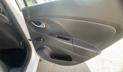 renault-clio-iv-dy-652-cy-17-1741944174.JPG