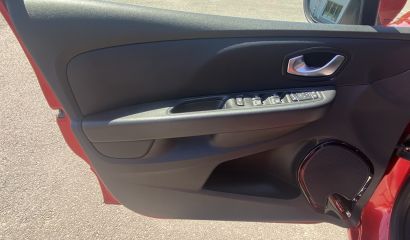 renault-clio-iv-et-542-lv-30-1747062927.JPG