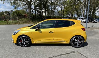 renault-clio-iv-rs-trophy-igbbd318-7-1682344621.JPG
