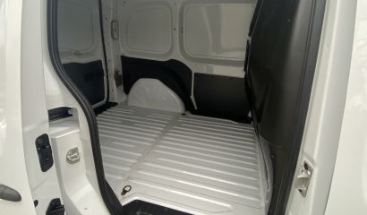renault-kangoo-ii-express-ew-789-tc-7-1742978576.JPG