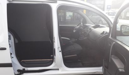 renault-kangoo-maxi-ec-474-tw-1-1577185121.jpg