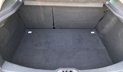 renault-megane-iii-dv-338-mb-8-1784819268.JPG