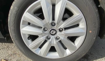 renault-megane-iv-gh-194-df-8-1699376335.jpg